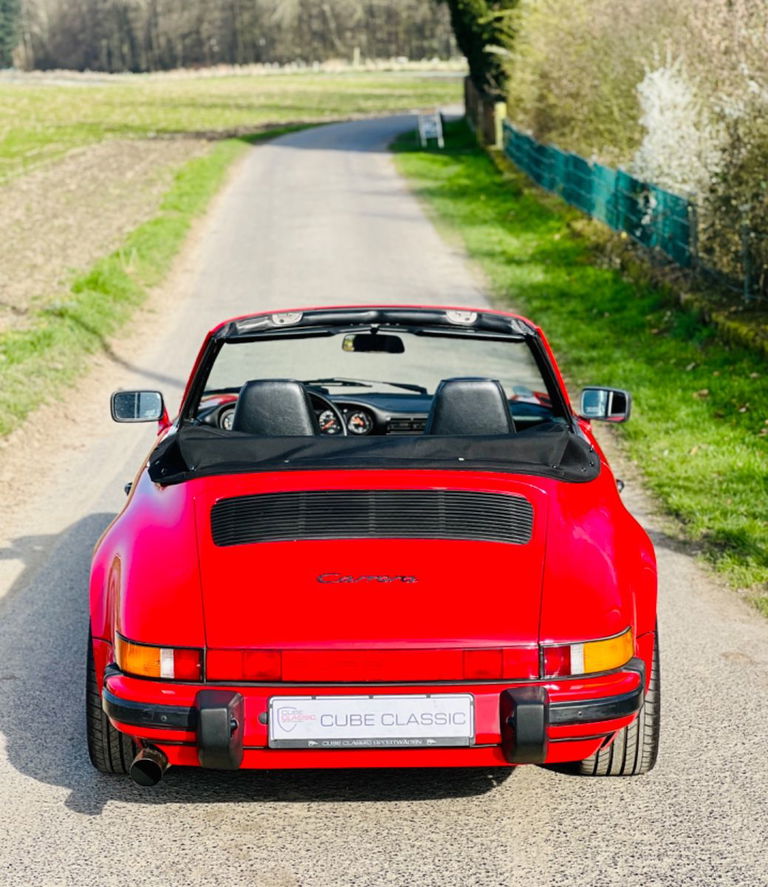 Porsche 911 Carrera 3.2