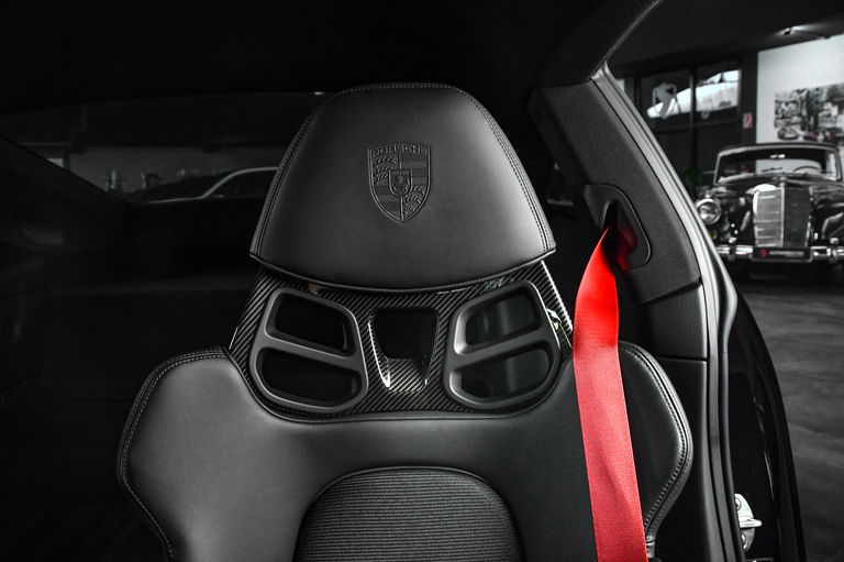 Porsche 992 GT3 Touring