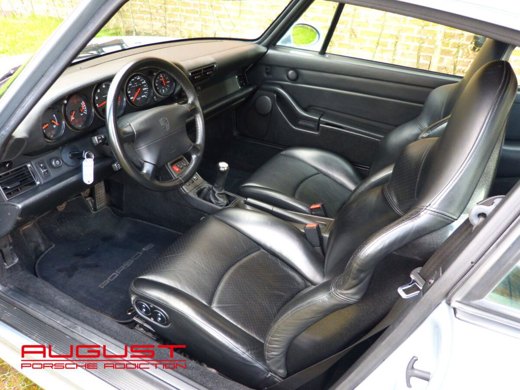 Porsche 993 Carrera 4S