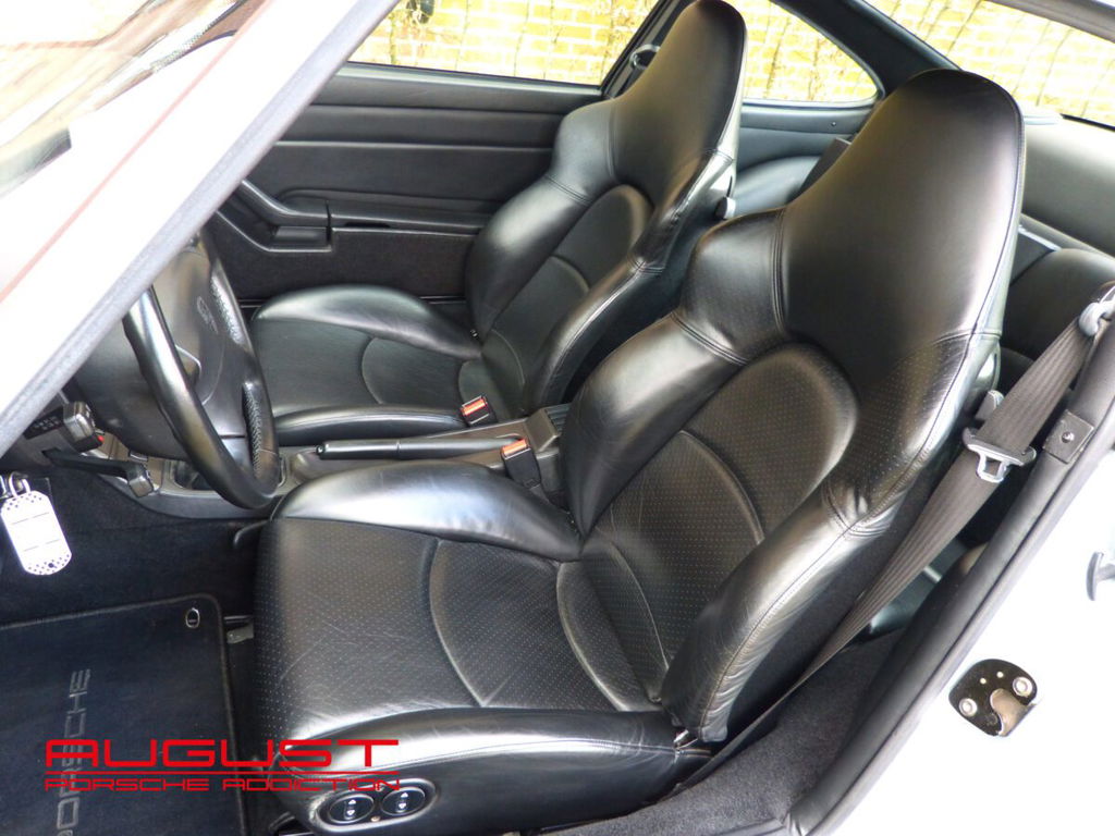 Porsche 993 Carrera 4S