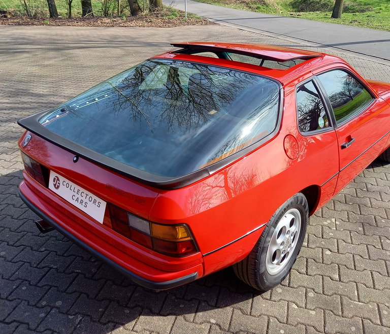 Porsche 924 S