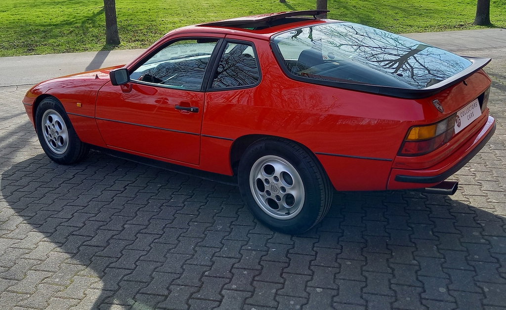 Porsche 924 S