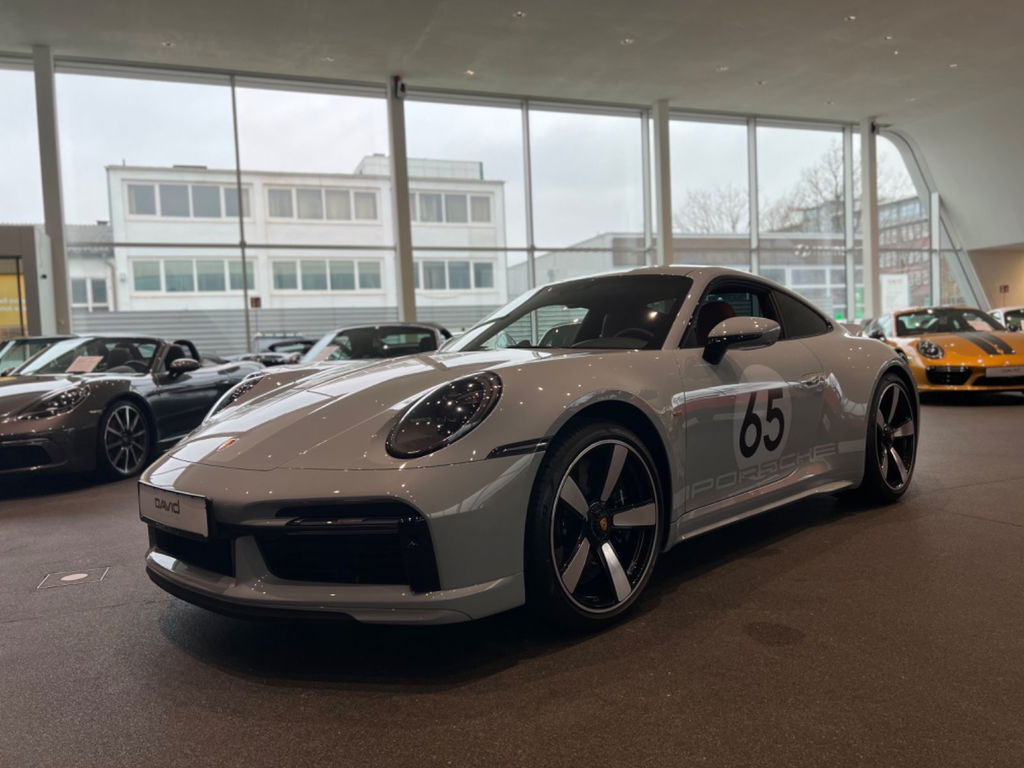 Porsche 992 Sport Classic