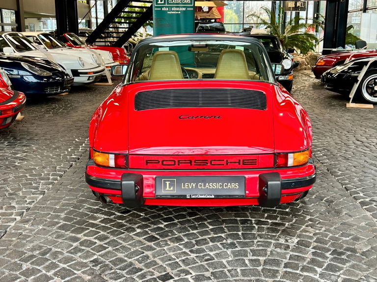Porsche 911 Carrera 3.2