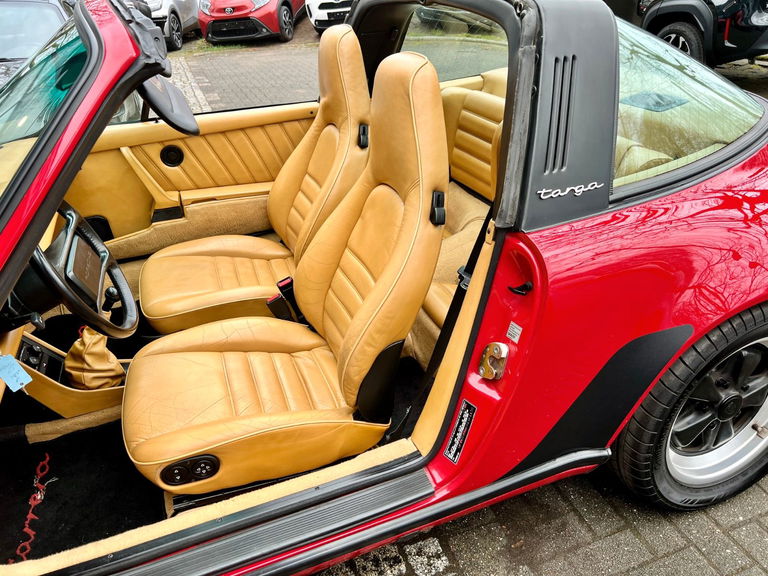 Porsche 911 Carrera 3.2