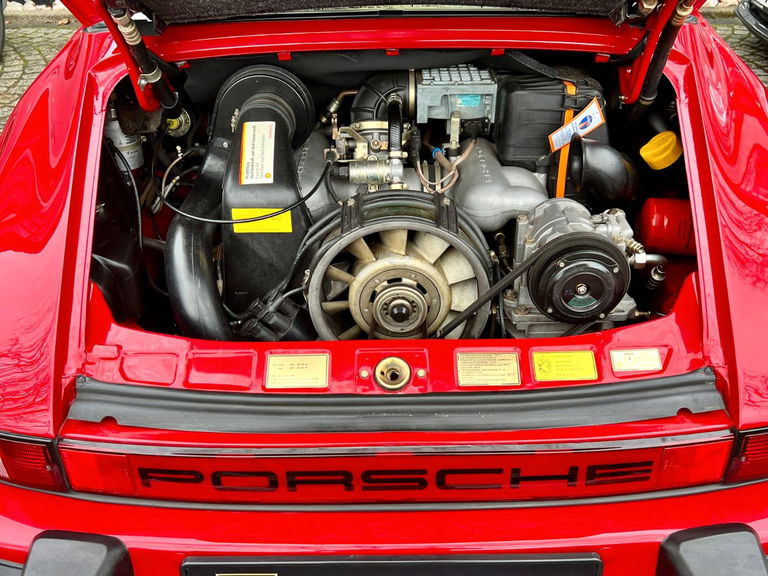 Porsche 911 Carrera 3.2