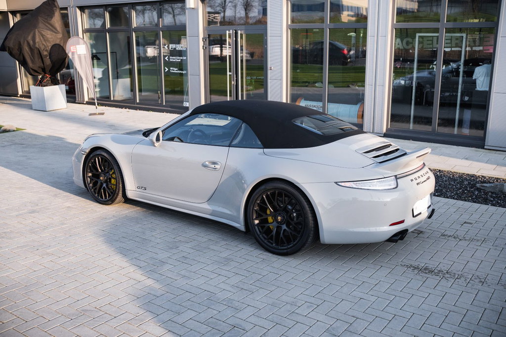 Porsche 991 Carrera 4 GTS