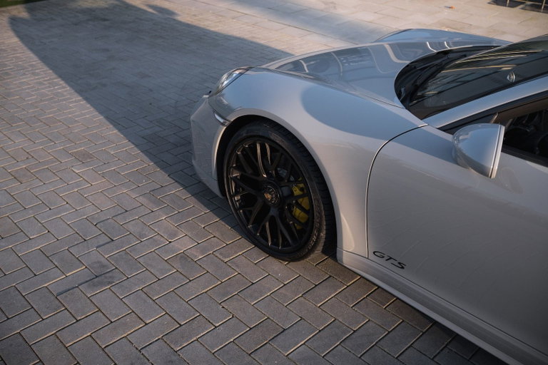 Porsche 991 Carrera 4 GTS
