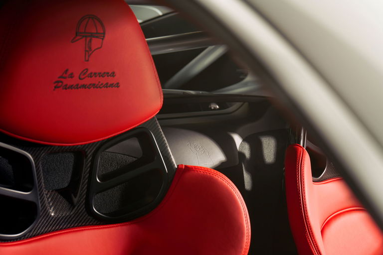 Porsche 718 Cayman GT4 RS