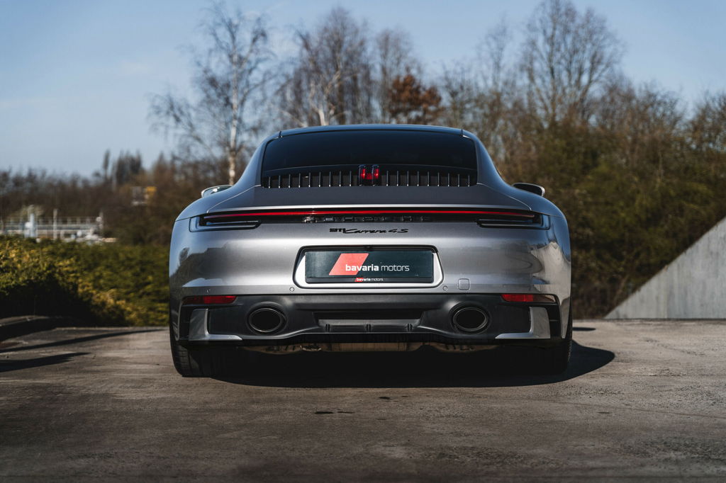 Porsche 992 Carrera 4S