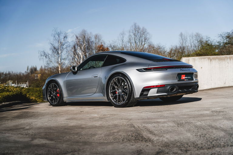 Porsche 992 Carrera 4S
