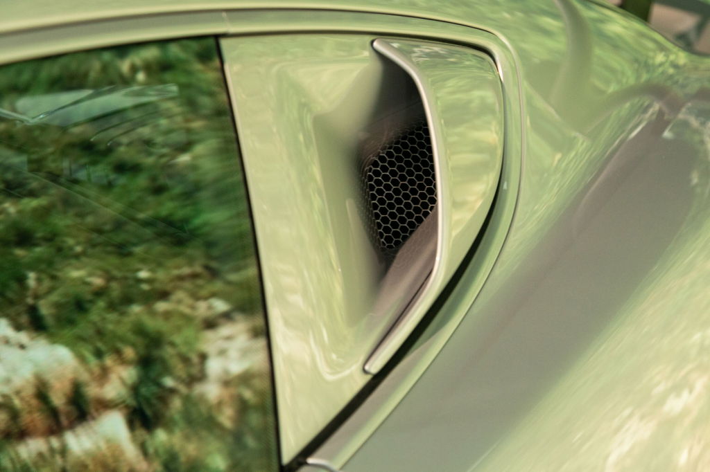 Porsche 718 Cayman GT4 RS