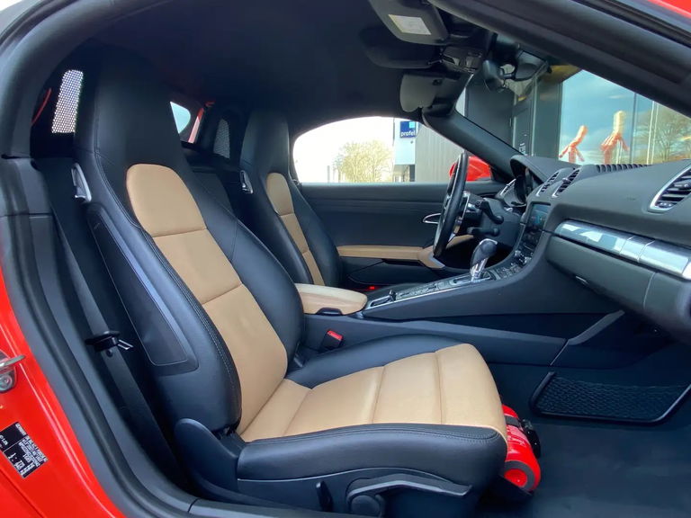 Porsche 718 Boxster