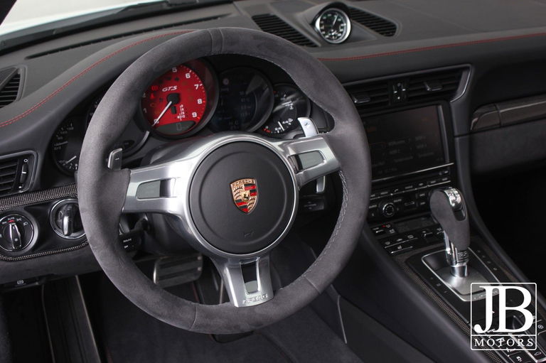 Porsche 991.2 Carrera GTS