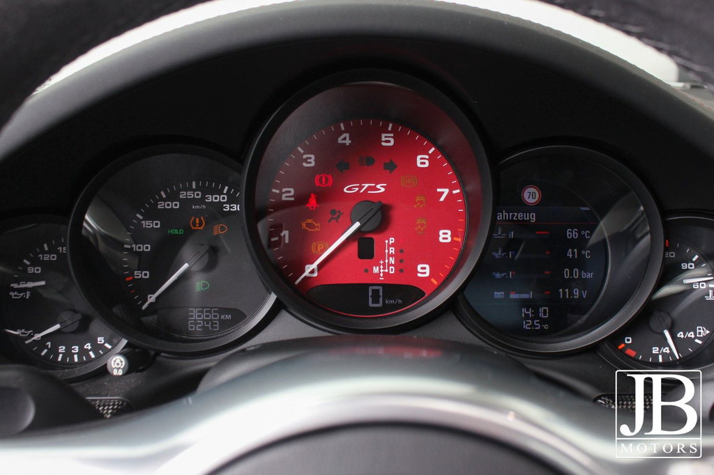 Porsche 991.2 Carrera GTS