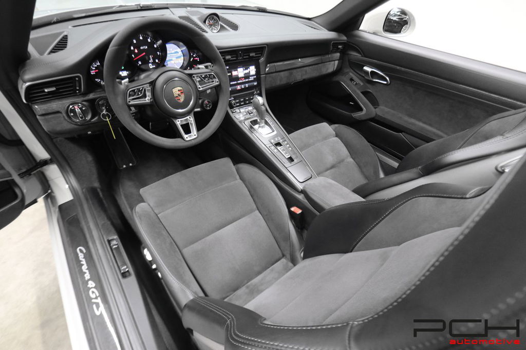 Porsche 991.2 Carrera 4 GTS