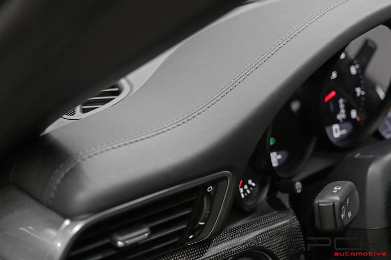 Porsche 991.2 Carrera 4 GTS