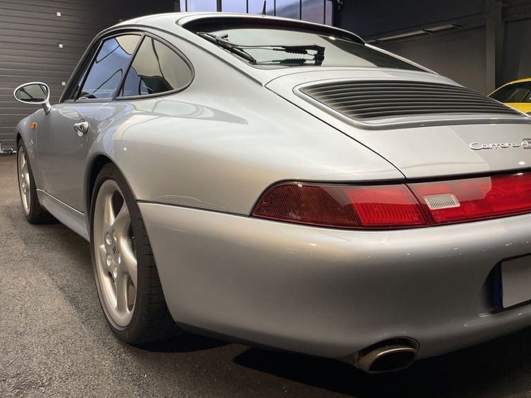 Porsche 993 Carrera 4S