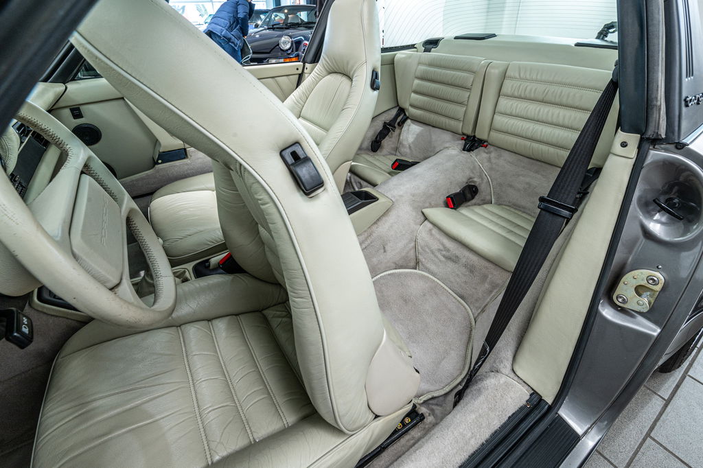 Porsche 964 Carrera 2