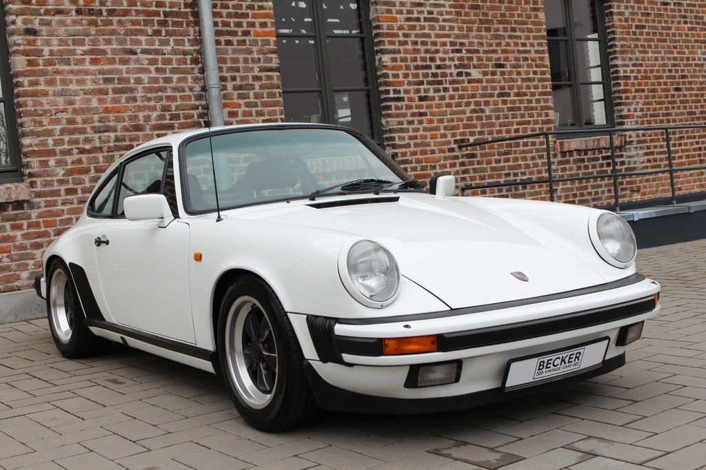 Porsche 911 Carrera 3.2