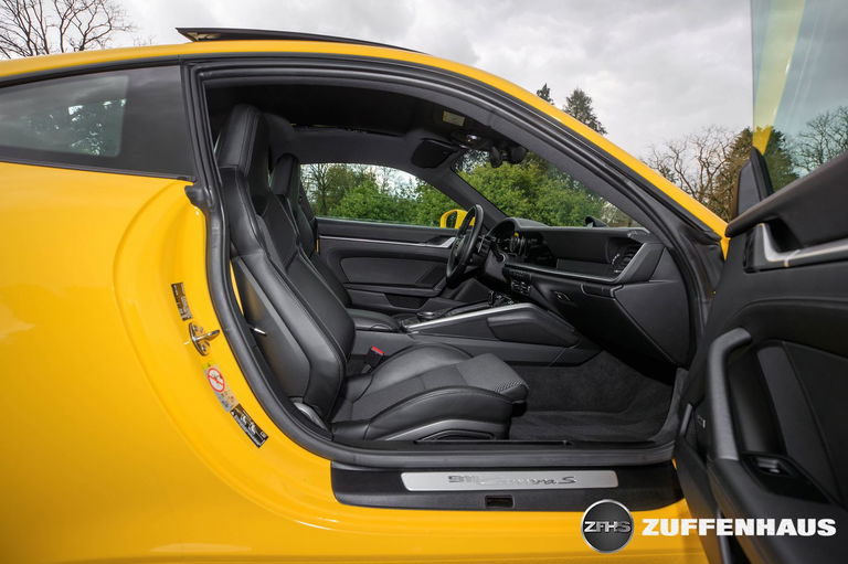 Porsche 992 Carrera S