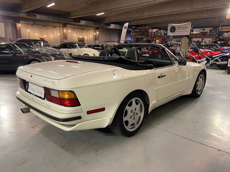 Porsche 944 S2 Cabriolet
