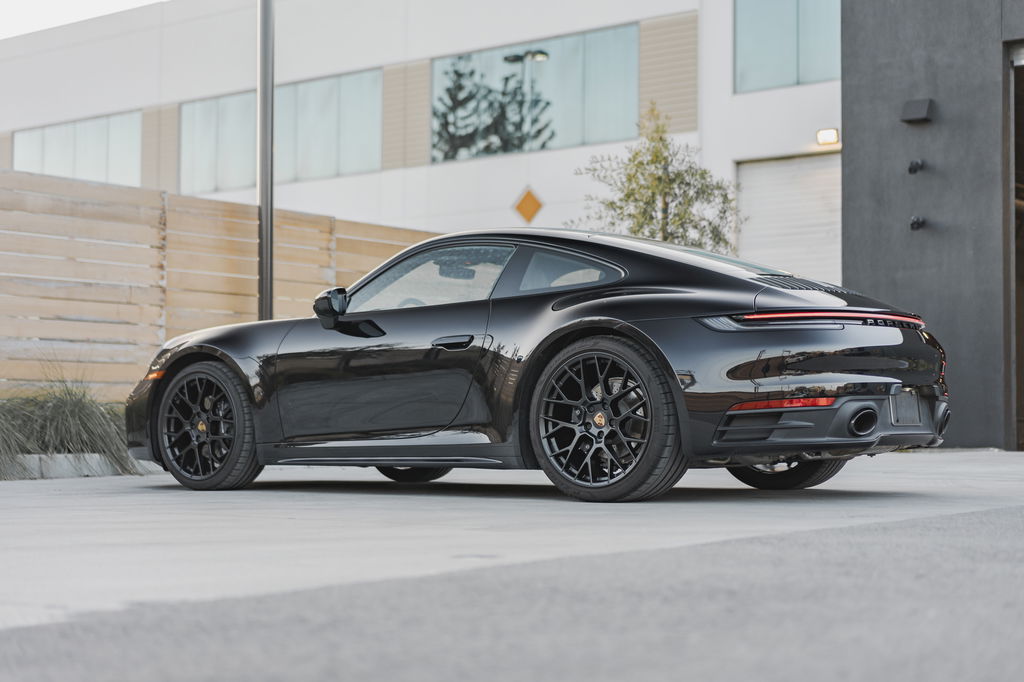 Porsche 992 Carrera