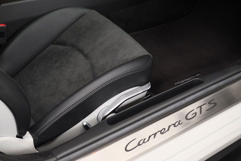 Porsche 997.2 Carrera GTS