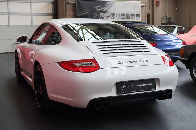 Porsche 997.2 Carrera GTS