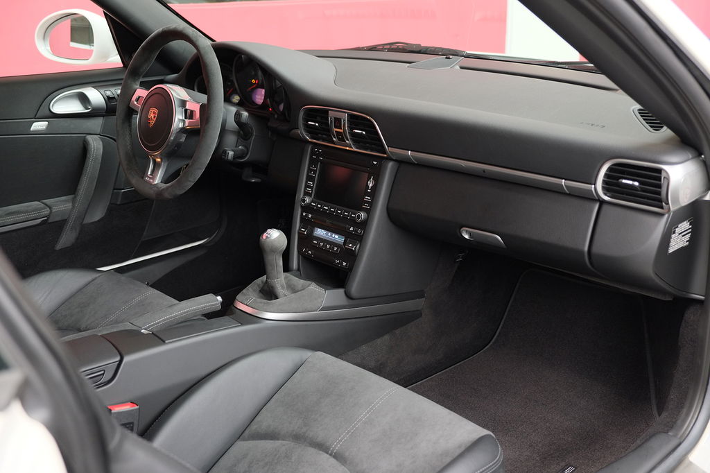 Porsche 997.2 Carrera GTS