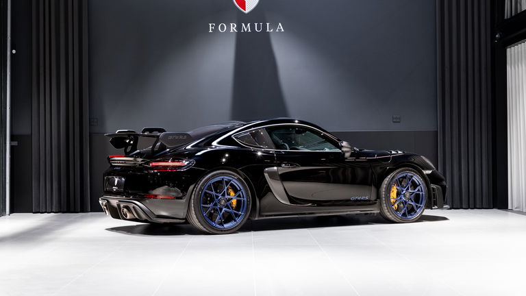 Porsche 718 Cayman GT4 RS