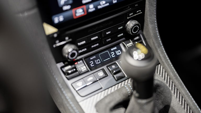 Porsche 718 Cayman GT4 RS