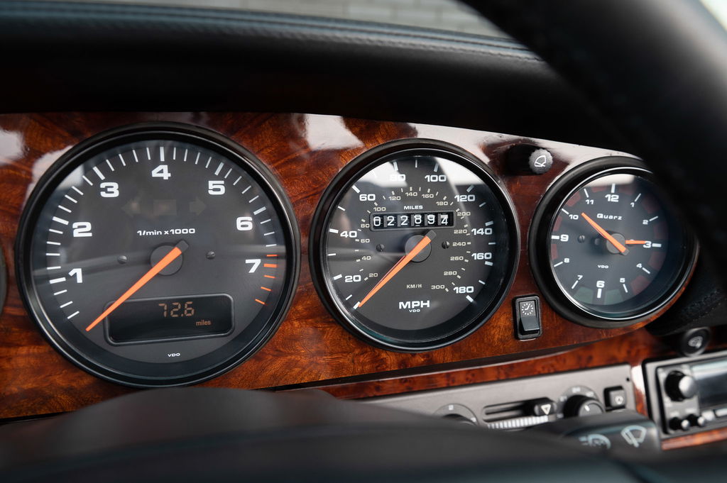 Porsche 993 Carrera 4