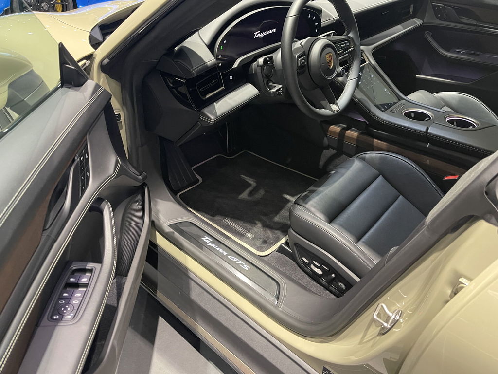 Porsche Taycan GTS