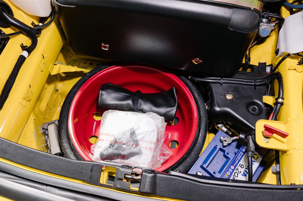 Porsche 964 Carrera RS