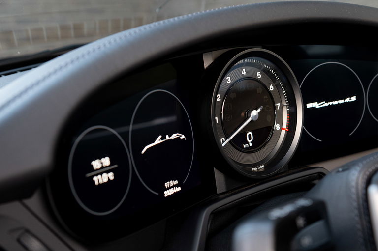 Porsche 992 Carrera 4S