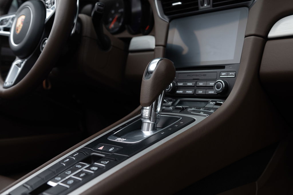 Porsche 991.2 Carrera GTS