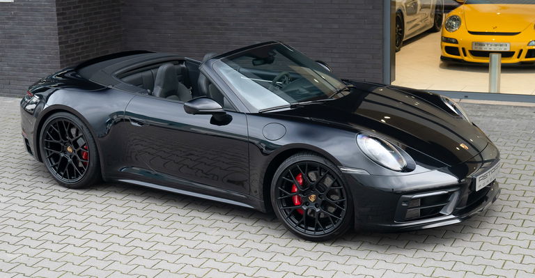 Porsche 992 Carrera 4S