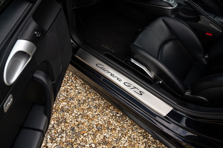 Porsche 997.2 Carrera GTS