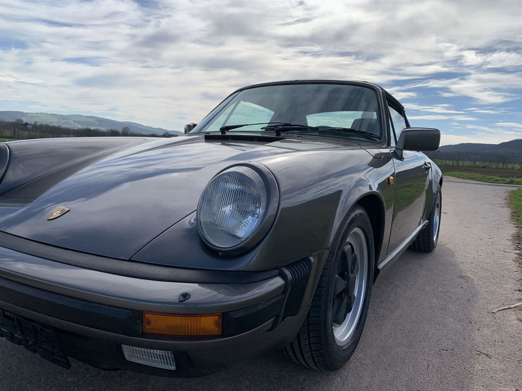 Porsche 911 Carrera 3.2