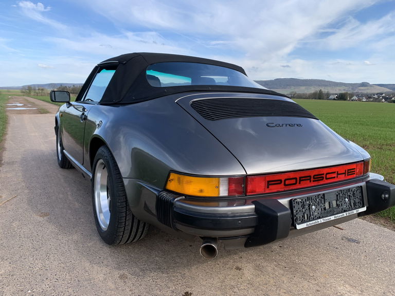 Porsche 911 Carrera 3.2