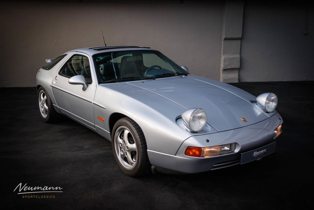 Porsche 928 GTS