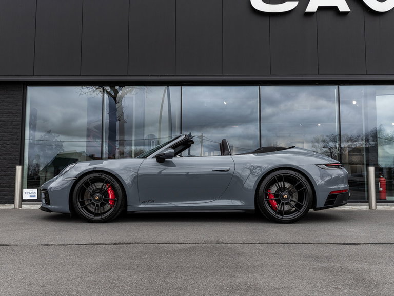 Porsche 992 Carrera 4 GTS