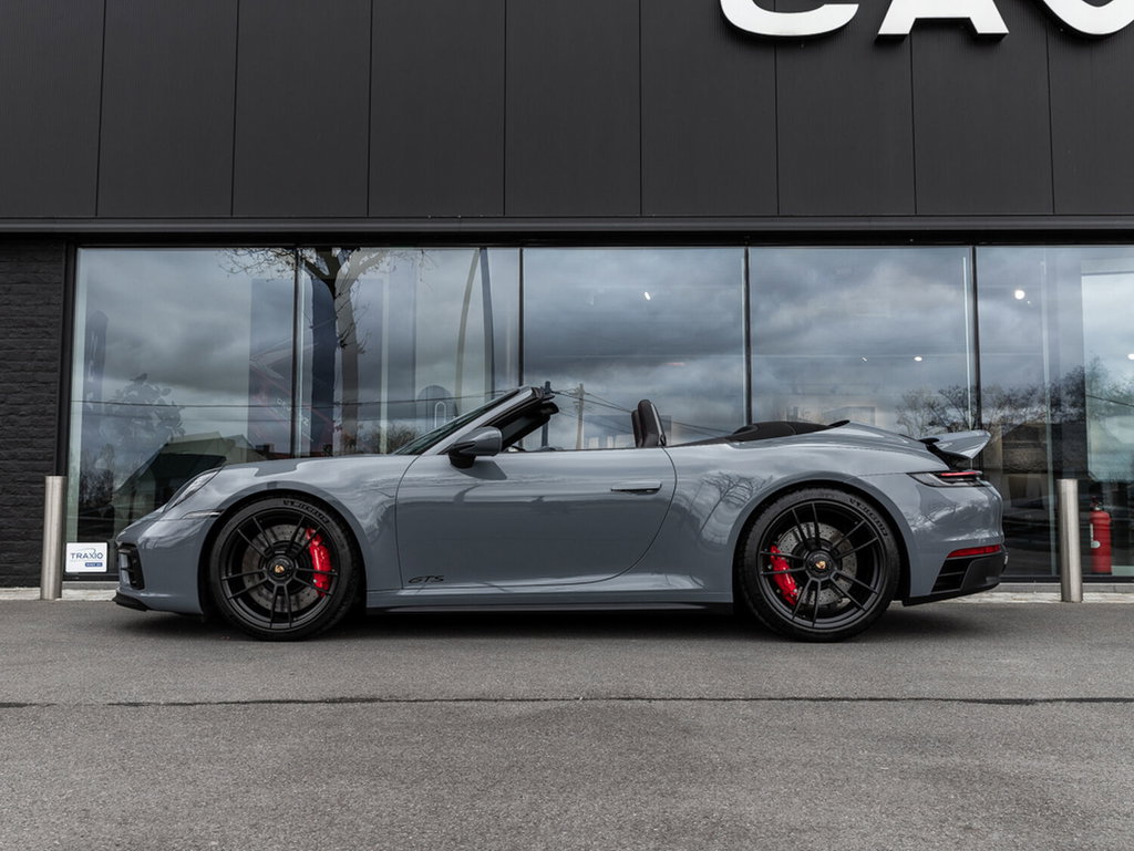 Porsche 992 Carrera 4 GTS