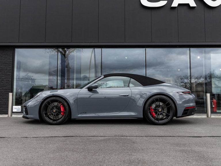 Porsche 992 Carrera 4 GTS