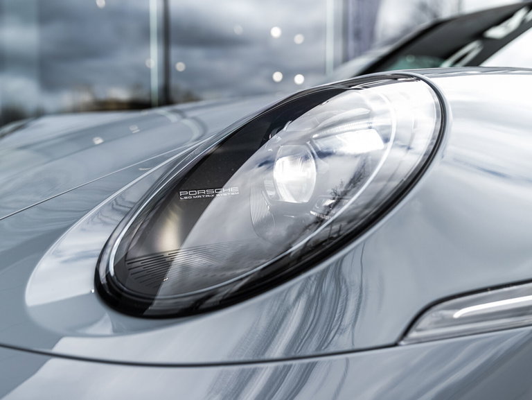 Porsche 992 Carrera 4 GTS