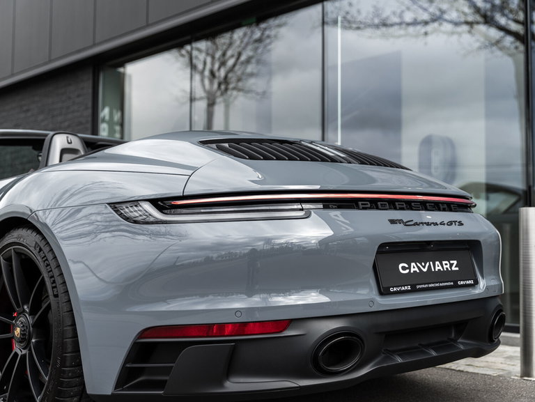 Porsche 992 Carrera 4 GTS