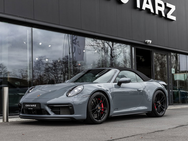 Porsche 992 Carrera 4 GTS