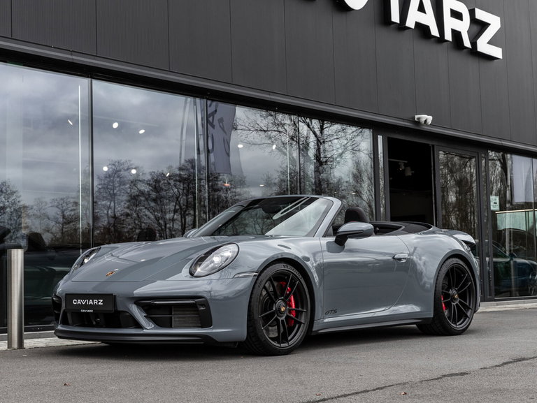 Porsche 992 Carrera 4 GTS