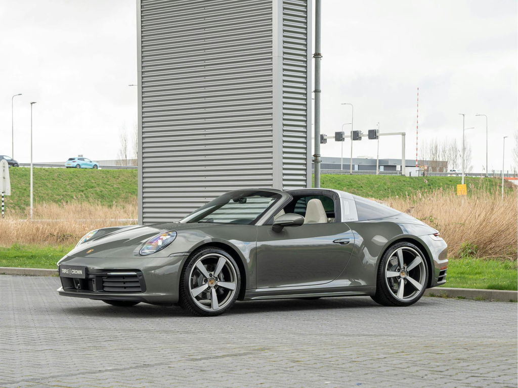 Porsche 992 Targa 4